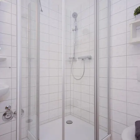 Odin, Sonnenseite * Sellin (Rugen)